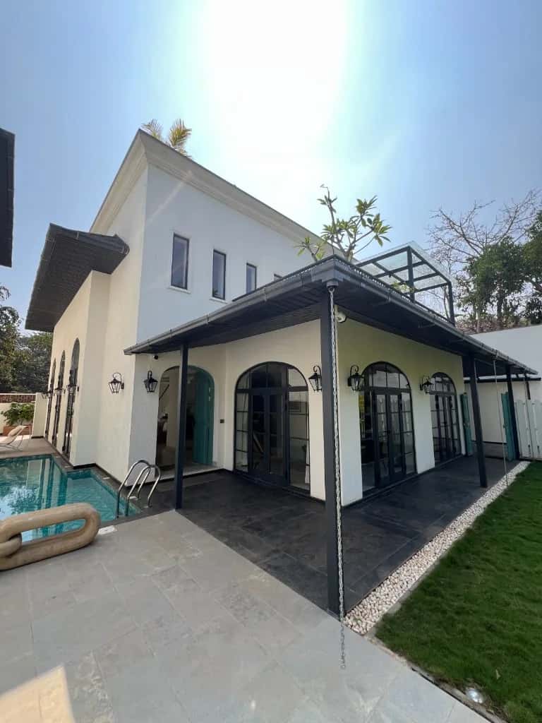 Principal living interior of a four-bedroom villa in Pilerne.